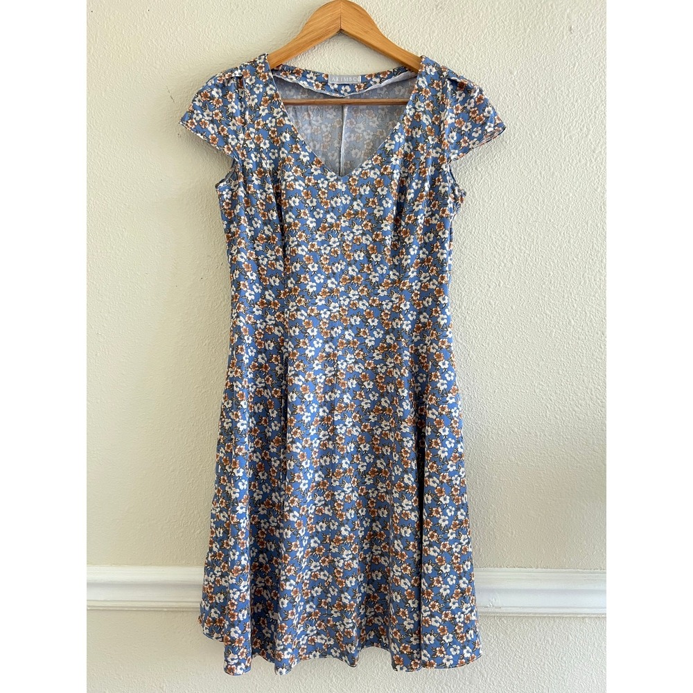 Akimbo Floral Sundress Small V-Neck Boho Casual Coquette Flowy Vacation Summer
